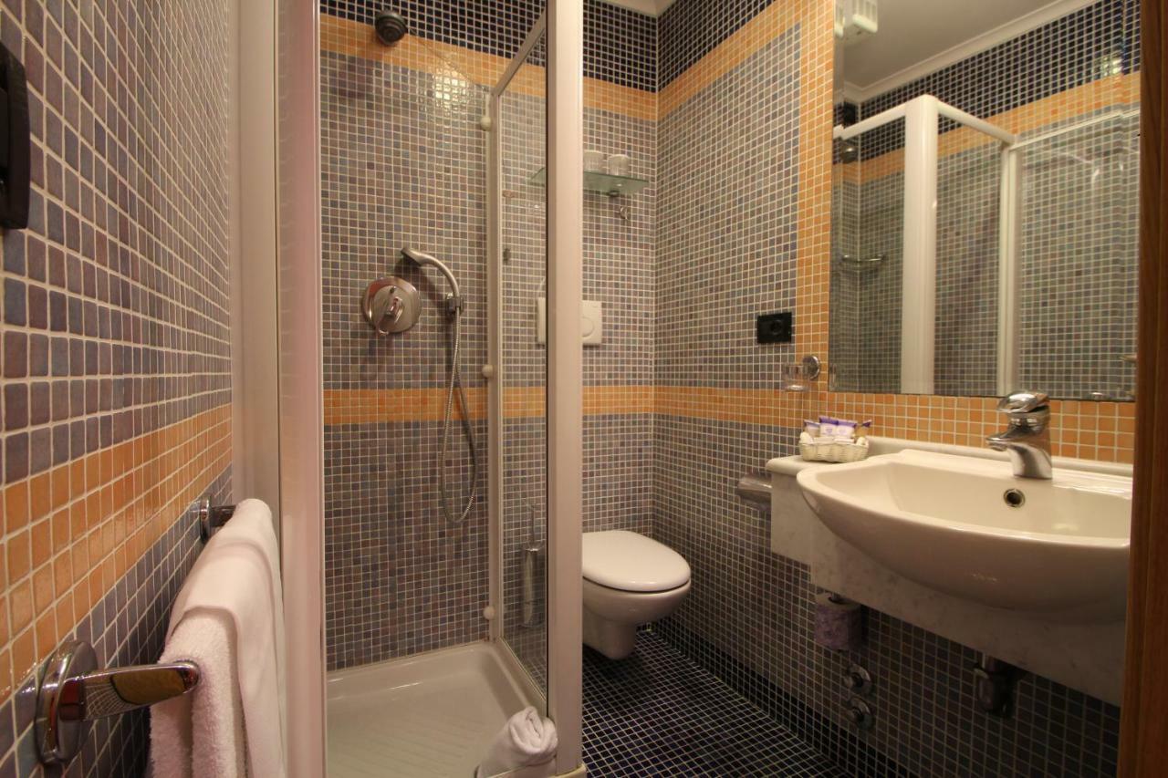 Hotel Portoghesi Rome Luaran gambar